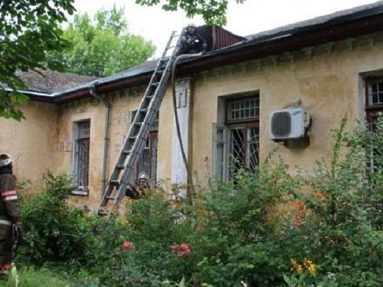 В Киеве горела психиатрическая больница (ФОТО)