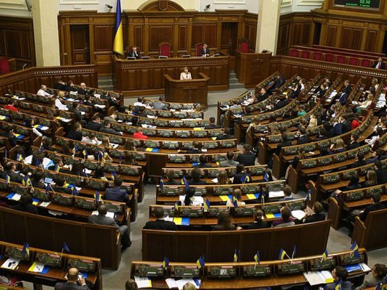 Депутаты называет недоразумением вчерашнее голосование за реструктуризацию валютных кредитов и намерены отозвать голоса