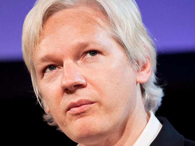 Франция отказалась предоставить политическое убежище основателю WikiLeaks Джулиану Ассанжу