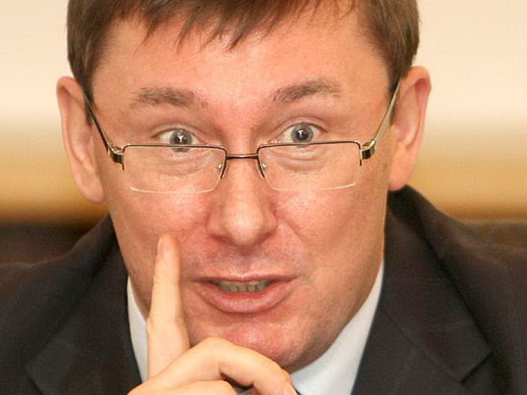 Порошенко призвал Луценко не покидать пост главы фракции БПП — зампред фракции