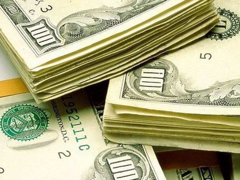 Межбанк открылся долларом по 22,12 гривны в продаже