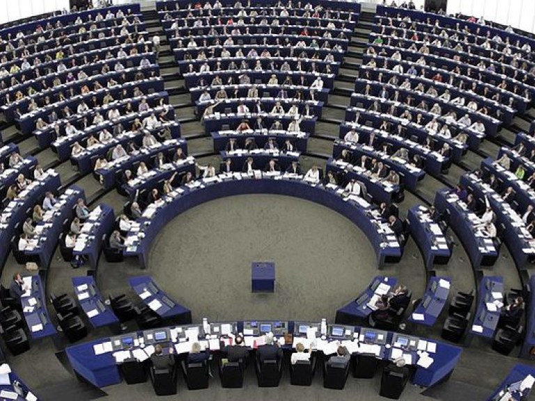 Срочная делегация Европарламента посетит Киев на следующей неделе