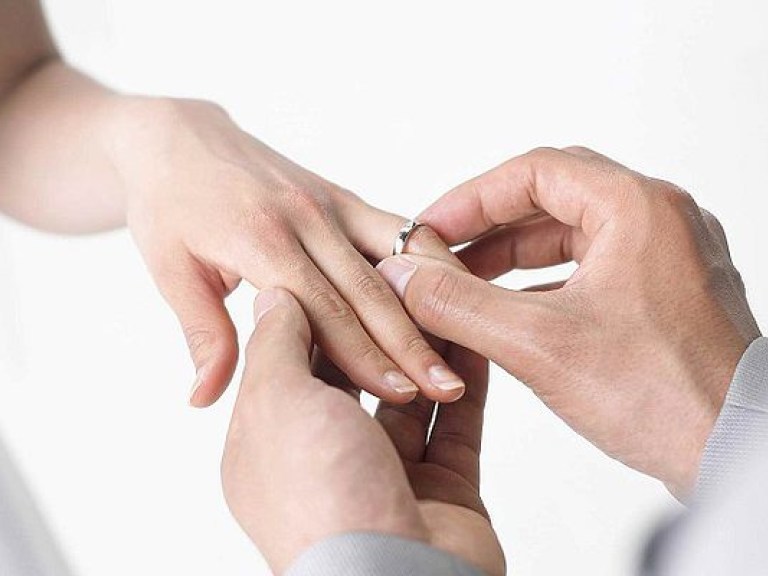 В Украине состоялась первая онлайн-регистрация брака (ФОТО)
