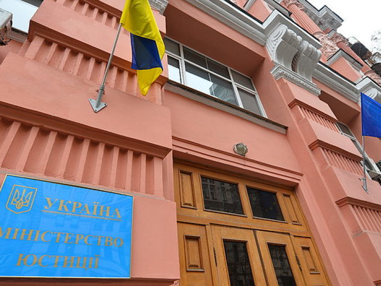Адвокат: Запрет левым партиям участвовать в выборах противоречит Конституции Украины