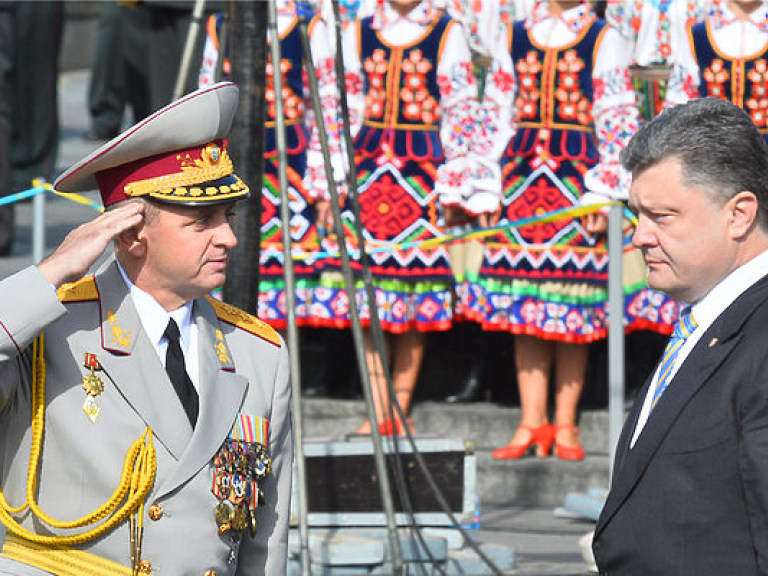 Порошенко заявил о необходимости ввести новые звания в армии