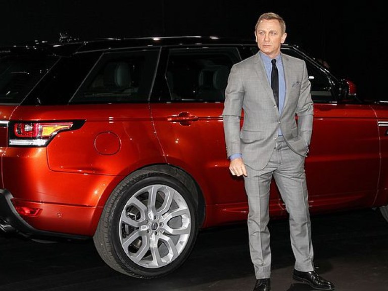 К запуску нового Range Rover Sport выпустили короткометражный блокбастер в стиле «бондианы» (ВИДЕО)