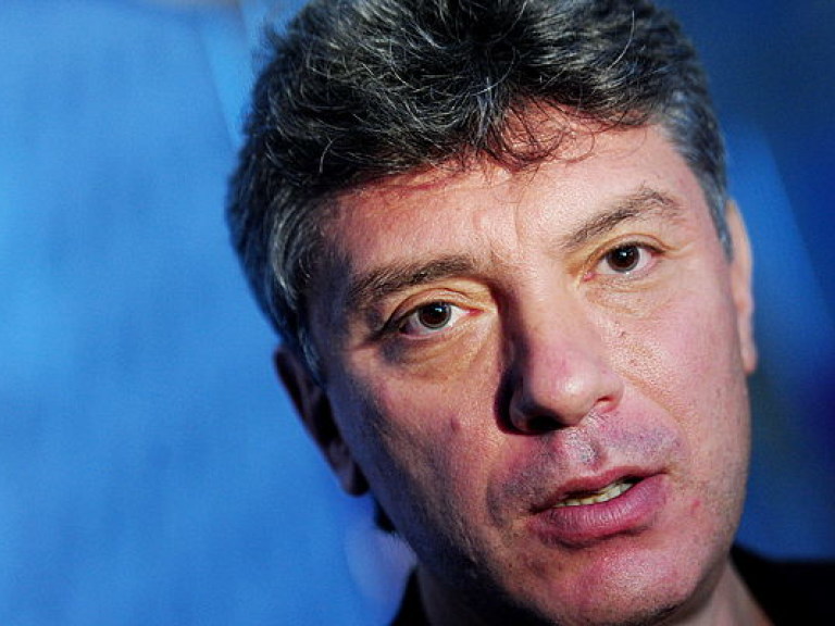 Экспертиза определила, что в Немцова стреляли из разных пистолетов