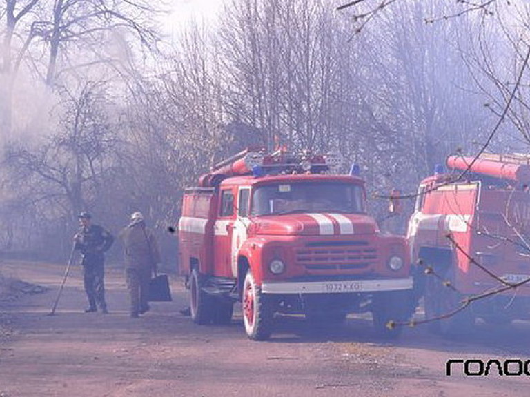 В Чернобыльской пуще продолжают тушить пожар