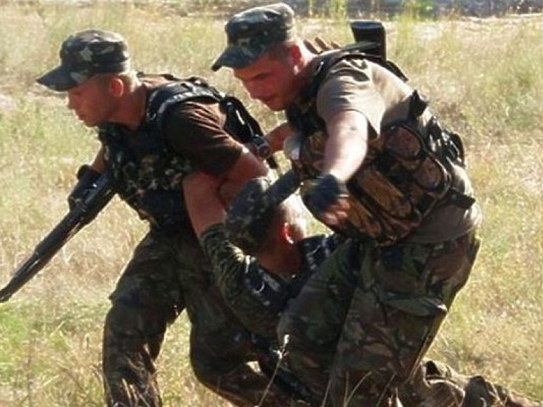 АПУ: В зоне АТО за сутки погибло четверо военных, четырнадцать бойцов ранено