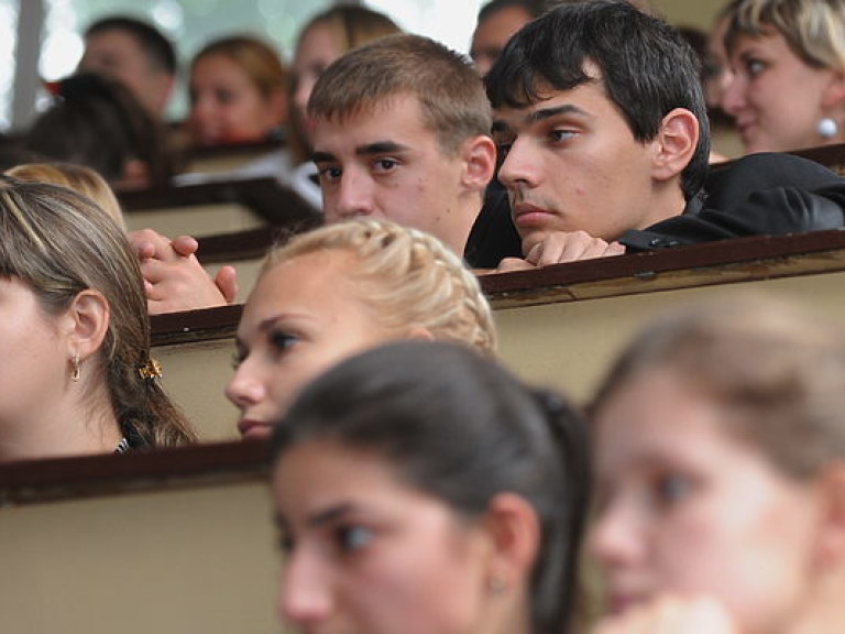 В украинские вузы зачислены 963 жителя Крыма и Севастополя – МОН