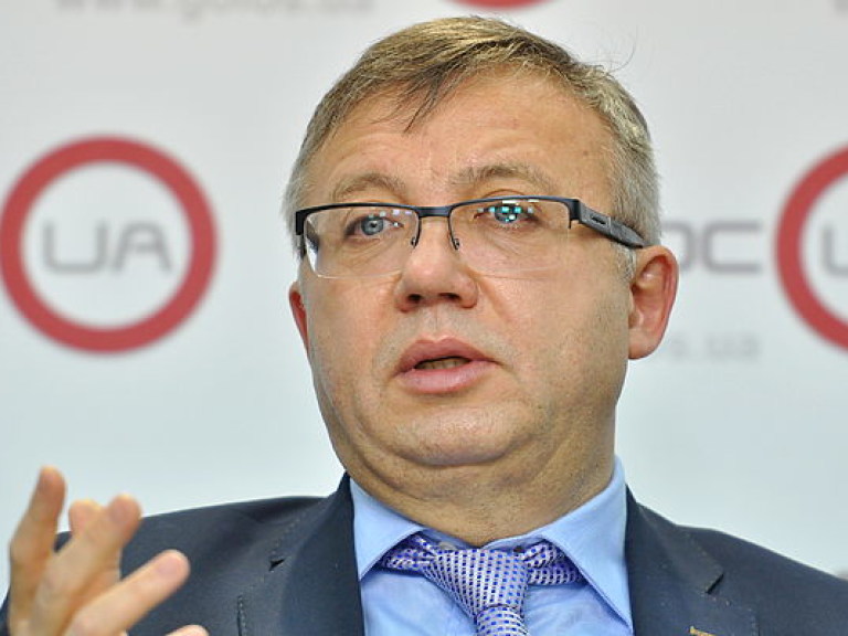 Эксперт: Доходы украинцев до конца года упадут на 40%