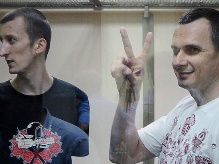 МИД Украины потребовал немедленно освободить из российской тюрьмы Сенцова и Кольченко