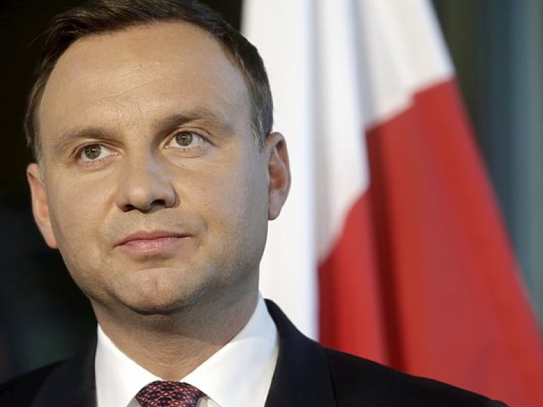 МИД Польши назвал неуместными слова президента Дуды о формате переговоров по Донбассу