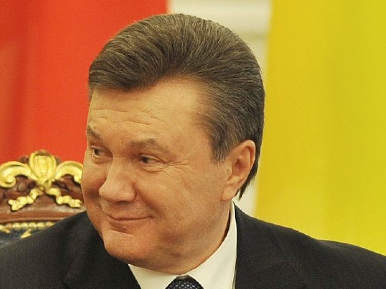 Януковича обвиняют только по двум делам — адвокат