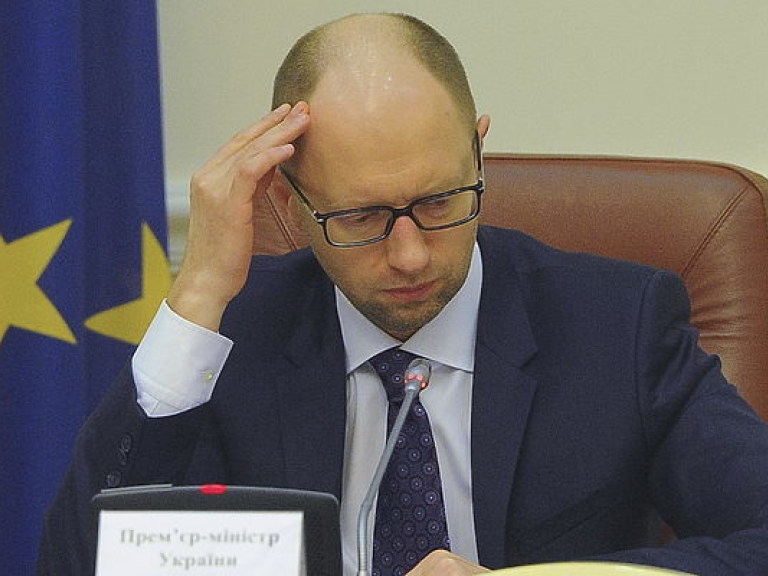 Яценюк призвал РФ начать переговоры о реструктуризации 3-миллиардного украинского долга