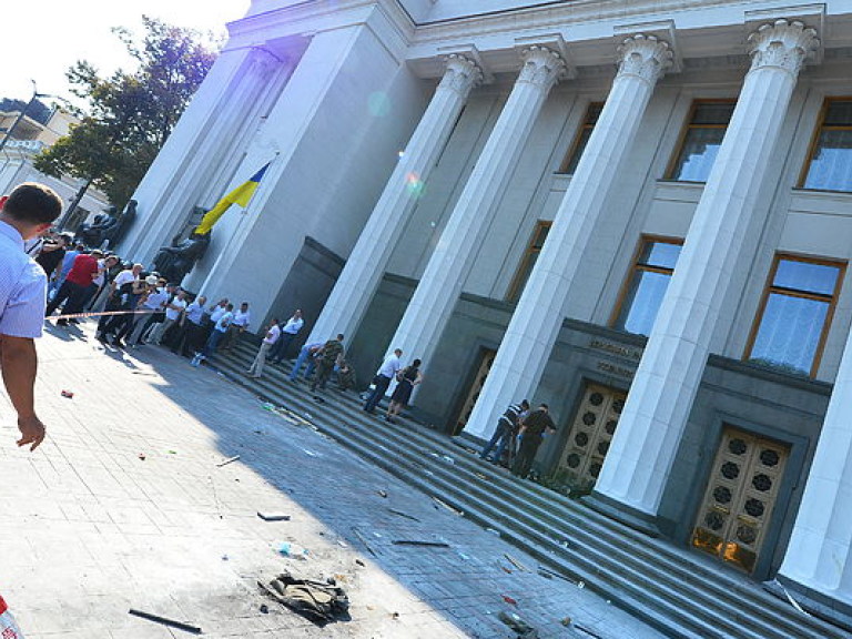 Количество пострадавших в результате столкновений под Верховной Радой возросло до 141 человека &#8212; МВД