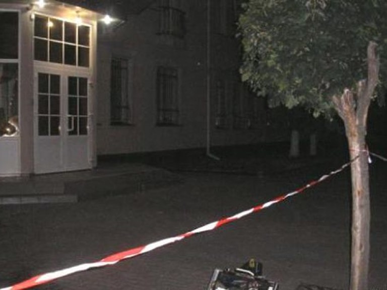 Возле прокуратуры в Ровно произошел взрыв