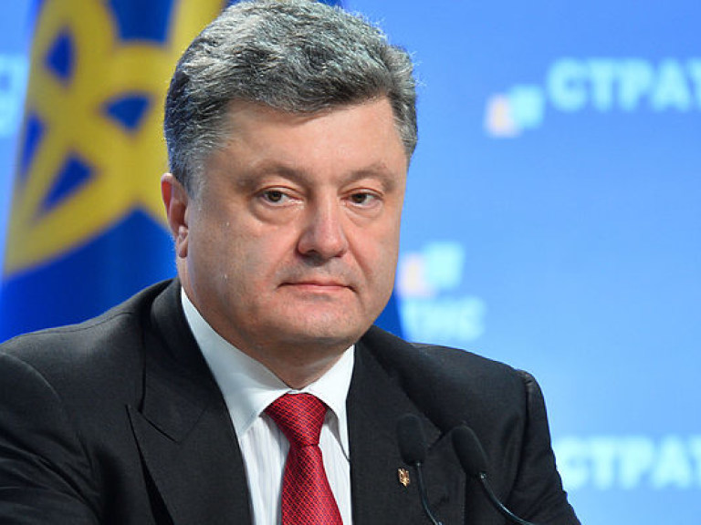 Порошенко: До октября МВФ завершит второй пересмотр кредитной программы для Украины