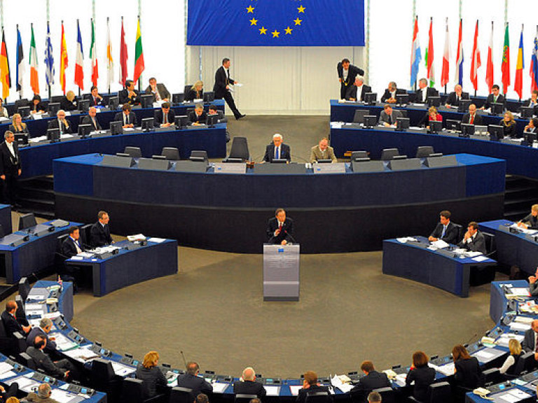 Порошенко: По делу Сенцова и Кольченко Европарламент проведет специальные дебаты