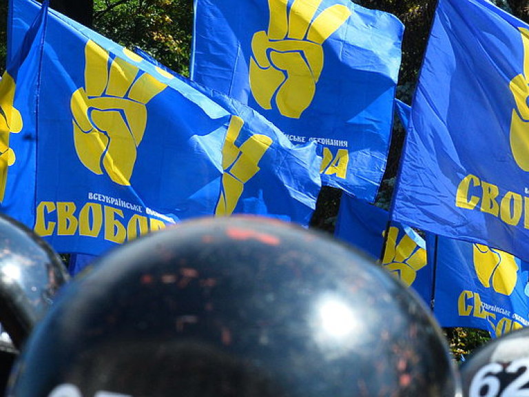 Маски Майдана: почему власть слила Тягнибока?