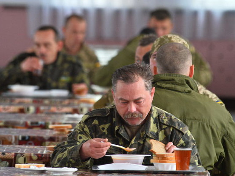 В 2016 году армия перейдет на новую систему питания — Полторак (ВИДЕО)