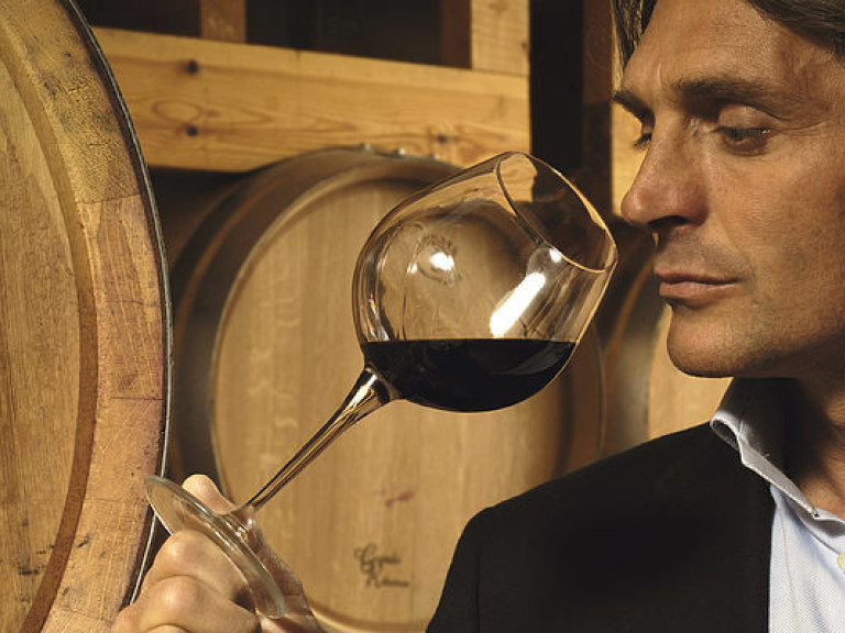 Шеф-сомелье: улучшить самочувствие можно с помощью умеренного употребления вина