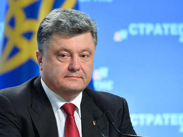 Порошенко: Украина будет возвращать Крым после Донбасса