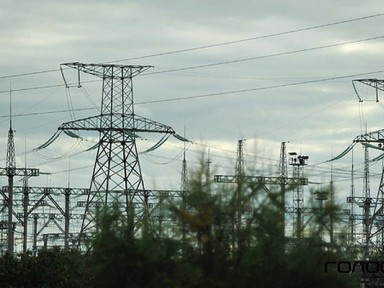 Шантажируя Крым электричеством, Украина сама может остаться без света – политолог