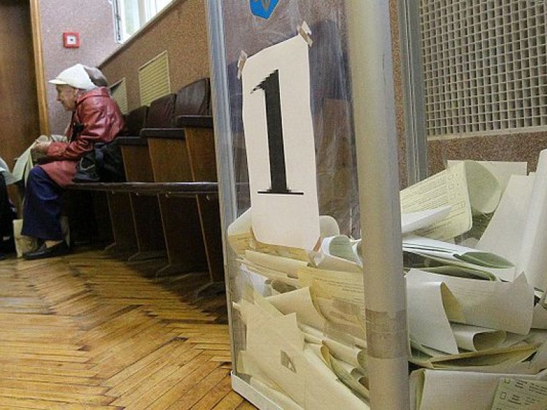 На местных выборах решится вопрос войны и мира в Украине – политолог