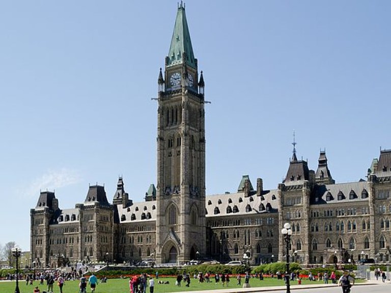 Несколько украинцев стали депутатами парламента Канады