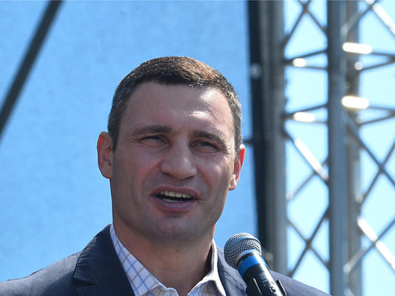 Эксперт: Во втором туре выборов мэра Киева конкуренцию Кличко может составить любой из трех основных кандидатов
