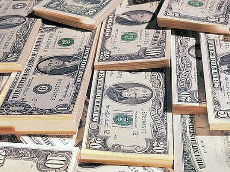 До конца года доллар в Украине подскочит до 28 гривен – эксперт