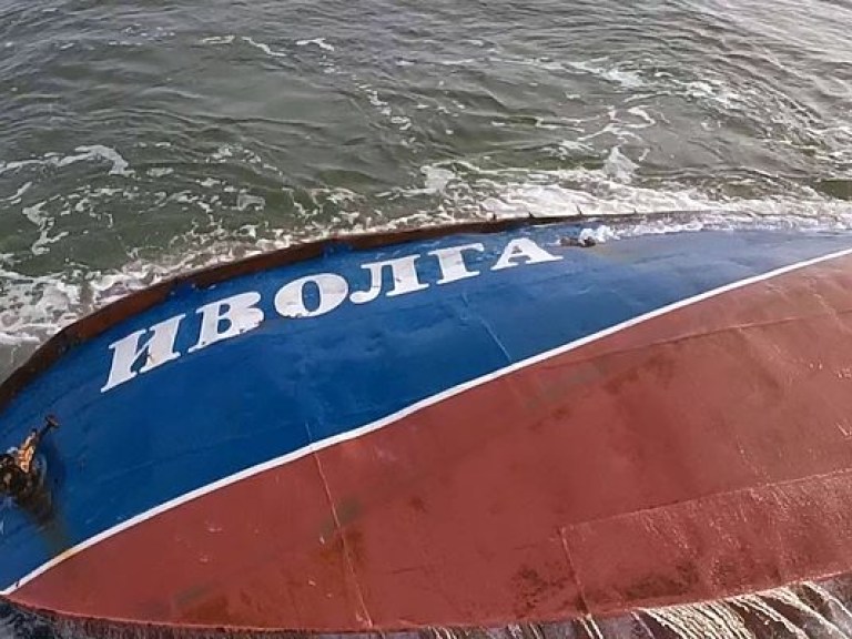 На берегу Черного моря нашли тело еще одного пассажира катера «Иволга»