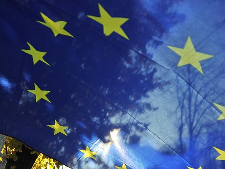 До 9 ноября Рада должна принять законы для безвизового режима с ЕС — Порошенко