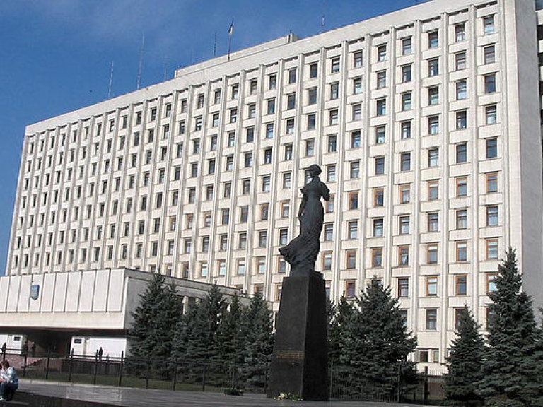 В Киевский областной совет проходят 8 партий
