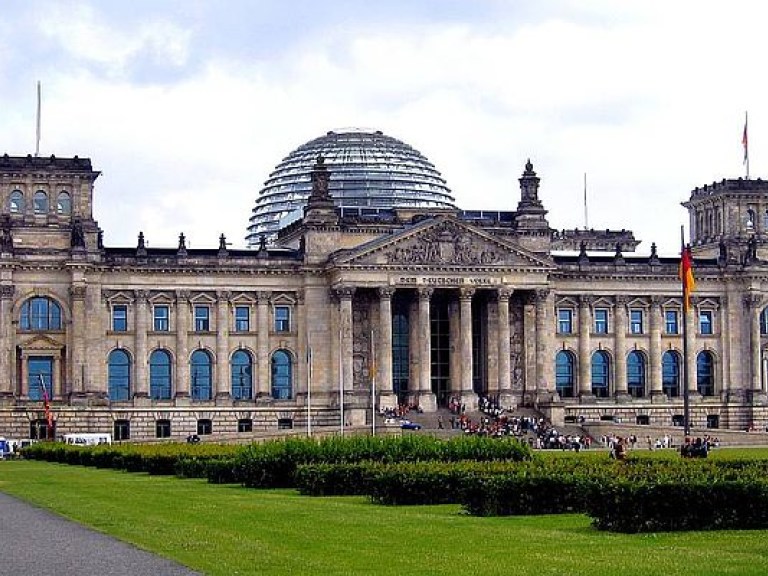 Парламент Германии разрешил врачам применять процедуру эвтаназии