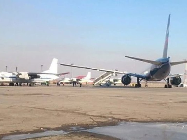 В аэропорту Хабаровска Boeing задел Ан-26