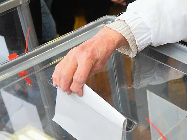 СМИ сообщили сводные результаты партий, участвовавших в местных выборах-2015