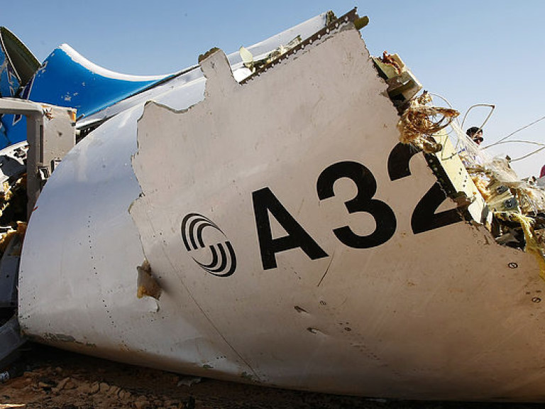 РФ признала вероятность теракта на борту A321