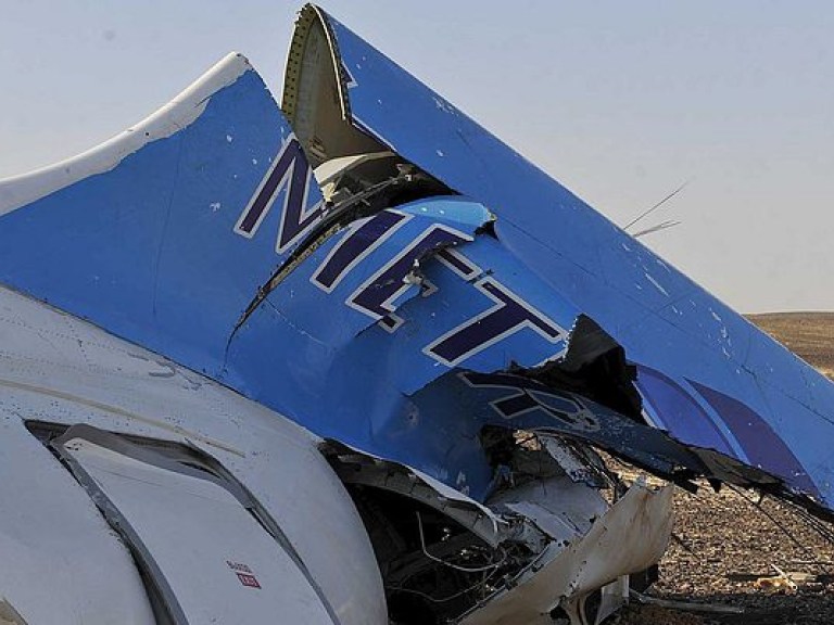 Великобритания признала крушение самолета А321 в Египте терактом