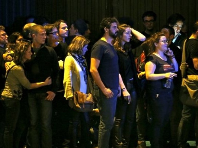 В самый сложный для себя период Париж обязан сохранить главные ценности цивилизации: свободу, равенство и братство – Коммунистическая партия Франции