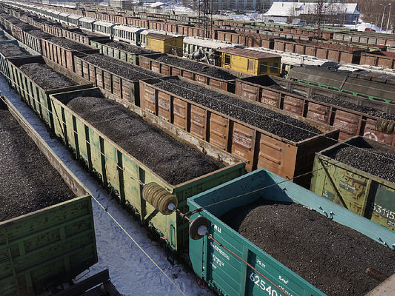 Поставки угля из России прекращены в ответ на блокаду Крыма – СМИ