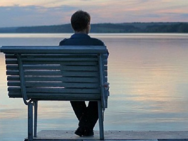 Одиночество повышает риск преждевременной смерти — медики