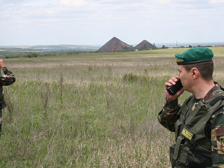 Луганские пограничники задержали двоих военных РФ, незаконно пересекавших границу Украины