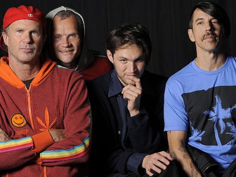 Легендарные Red Hot Chili Peppers дадут концерт в Киеве