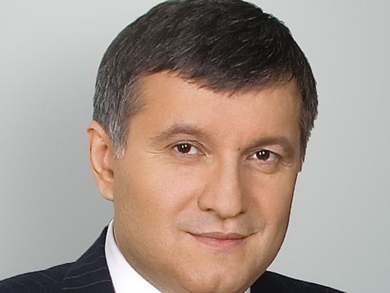Аваков принял отставку Паскала