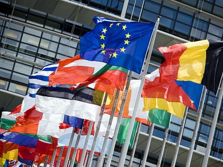 В Евросоюзе усиливается форма избирательного участия стран-членов в решение общих вопросов ЕС – политолог