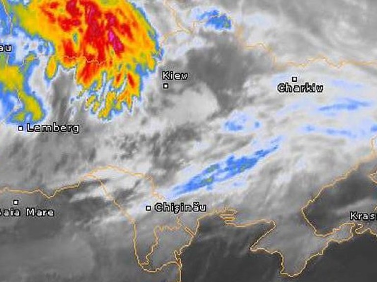 Синоптик: К Киеву приближается облачный массив, несущий мокрый снег и дождь (КАРТА)