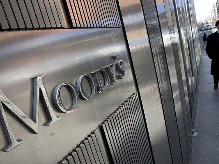 Агентство Moody&#8217;s сменило рейтинг Киева на стабильный