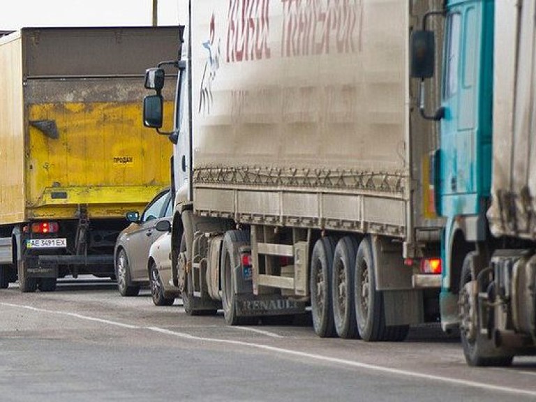 Белорусские пограничники усиливают границу из-за запрета транзита украинских товаров через РФ